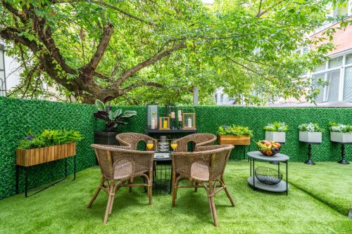 VIP APARTMENT ViTOSHA 69 blvd 3 bdrm - TOP LOCATION