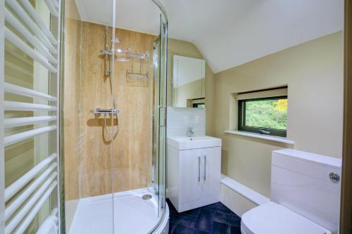 Koupelna v ubytování Keepers Cottage