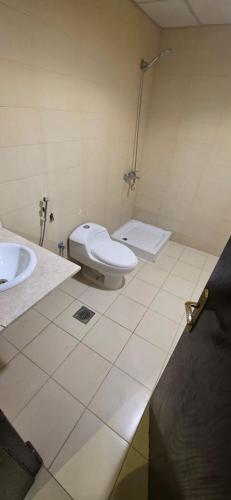 Ένα μπάνιο στο Smart Room Al-Washm