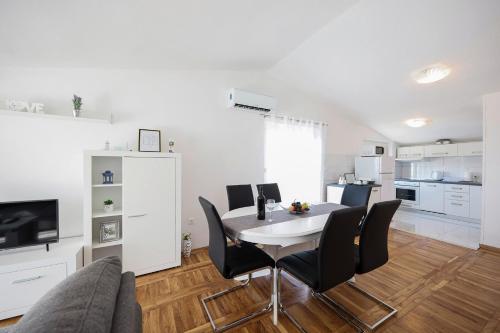Infinity Appartements in Vodice - Nord-Dalmatien
