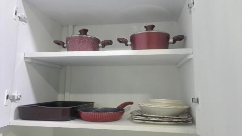 Η κουζίνα ή μικρή κουζίνα στο Sweet Home- Last Check in 12 Am