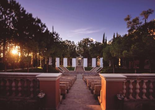 Κήπος έξω από το Anantara Villas & Suites Marbella Benahavis