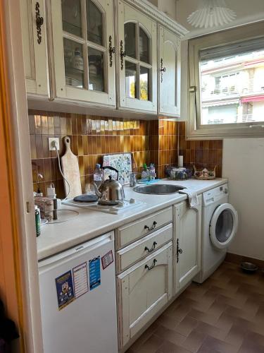 Cozy Cannes Studio - 12 Min Walk To The Beach - Free Parking