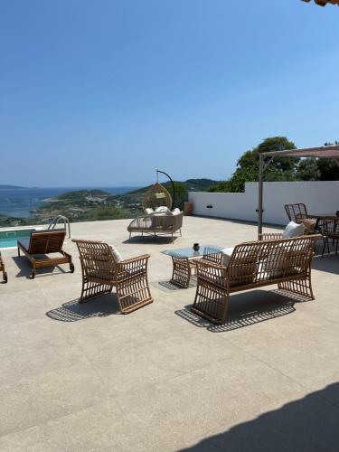 Gallery image of Four Seasons Villas in Skiathos Town