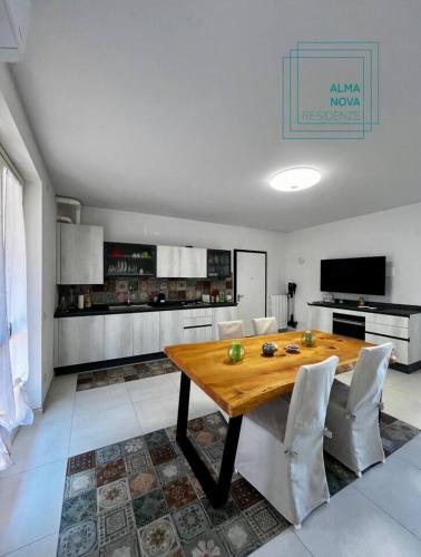 Η κουζίνα ή μικρή κουζίνα στο Residenza Desenzano Centro