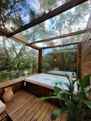 Kolam renang di atau dekat dengan Cabana Mirante do Caeté