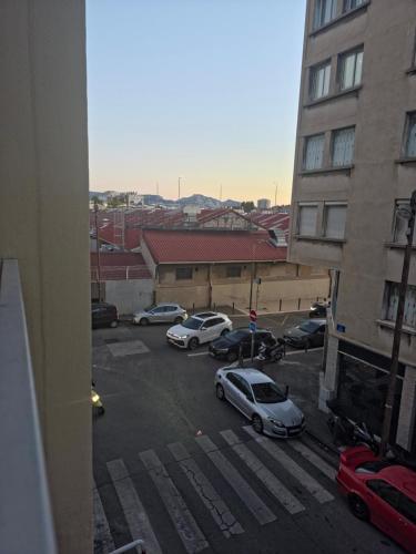 L'Escapade Balcon et Parking Privé entre Stade Vélodrome & Timone photo 16