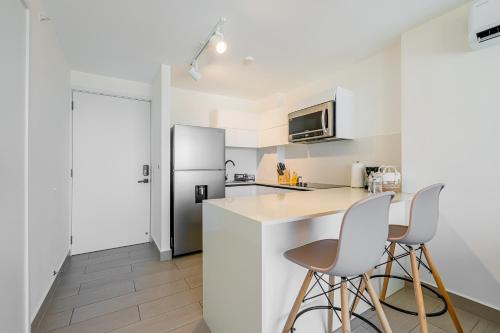 Wynwood House San Franciscoにあるキッチンまたは簡易キッチン