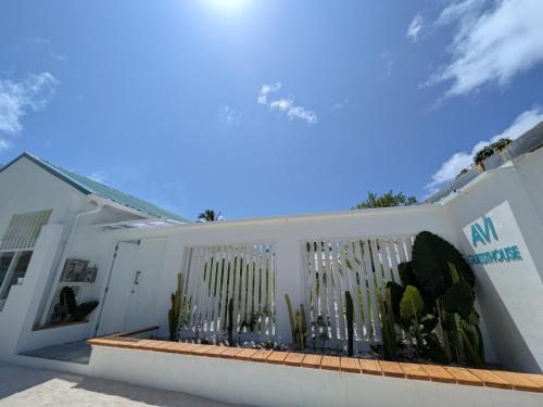 Avi Guesthouse