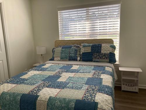 Postel nebo postele na pokoji v ubytování Peaceful & Spacious Family Home