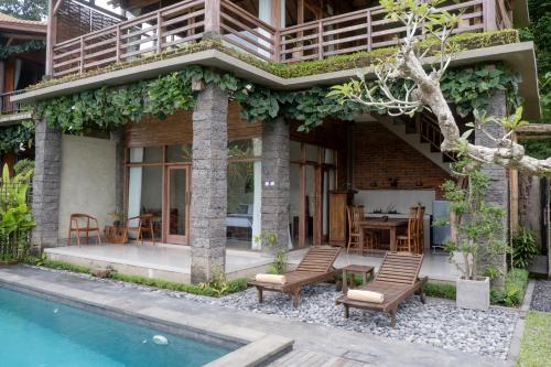 Bazén v ubytování Dukuh Ubud Villa nebo v jeho okolí