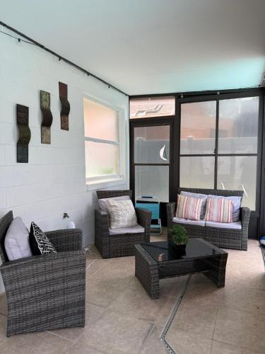 3 bedroom home with private pool photo 5