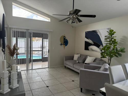 3 bedroom home with private pool photo 11