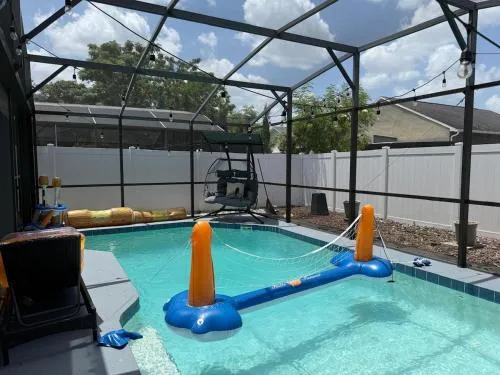 3 bedroom home with private pool photo 1