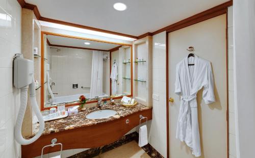 Et badeværelse på Ambassador Ajanta Hotel, Aurangabad