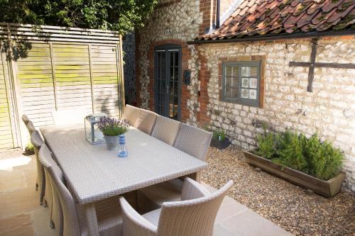 No33 THORNHAM BOUTIQUE COTTAGES – Photos 2