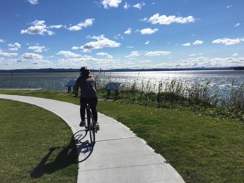 Gallery image of Immaculate Apartment at The Entrance, Tides of Fairport in The Entrance