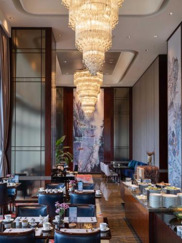 Posezení v ubytování Shangri-La Yiwu - Close to Yiwu International Trade Market