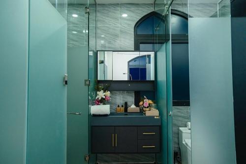 Koupelna v ubytování LA Homestay - Lá's House