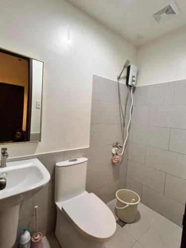 Koupelna v ubytování The Median 1209