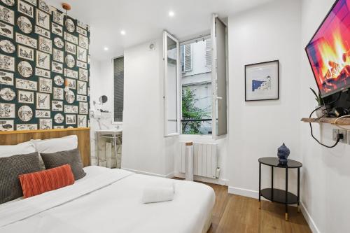 Elegant bright studio in prestigious 7th arrondissement