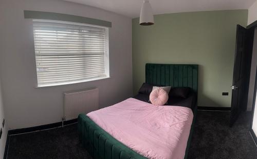Katil atau katil-katil dalam bilik di Home at Richmond - Maypole Road - Clifton