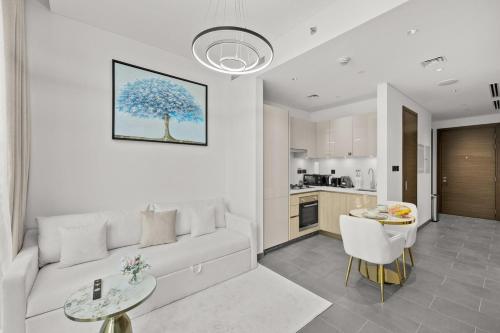 Elegant 1BR with Bedroom Balcony - Sobha Crest C