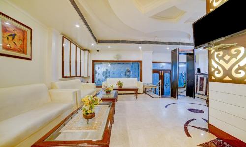 Χώρος καθιστικού στο Hotel Paras
