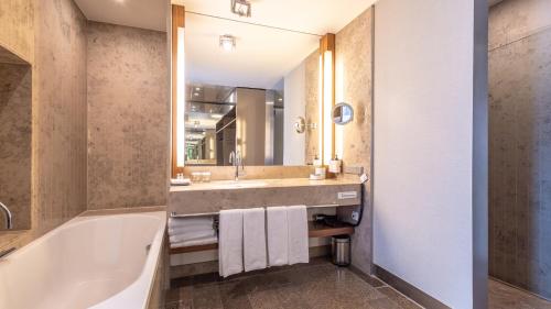Koupelna v ubytování InterContinental Berlin by IHG