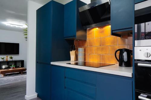 Spacious 2BR City Stay - Parking - Sleeps 6 photo 38