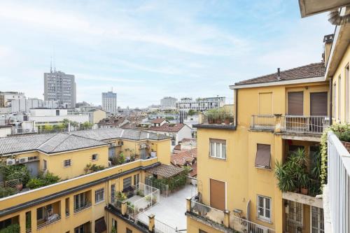 Easylife - Milano - Corso Porta Nuova 46 (P6)