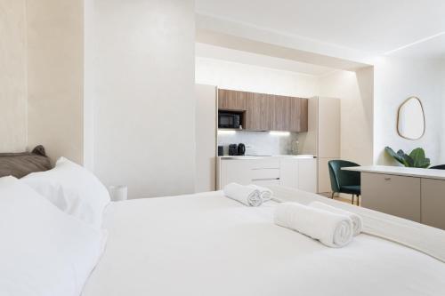 Easylife - Milano - Corso Porta Nuova 46 (P6)