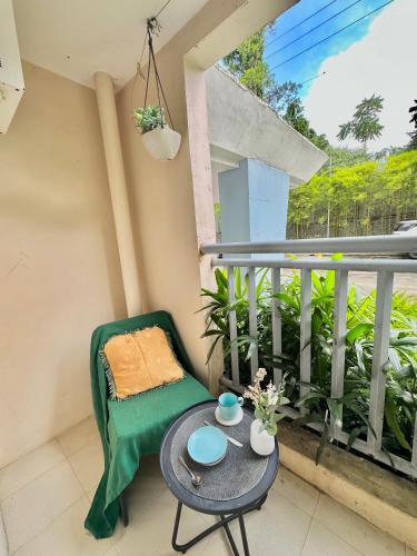 Balkoni atau teres di Urban Stay in Seawind 1BR with Flexi