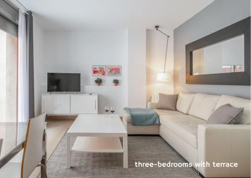 Inside Barcelona Apartments Salva