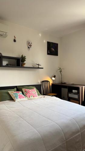 Ένα ή περισσότερα κρεβάτια σε δωμάτιο στο Maison d'hôte Augeard