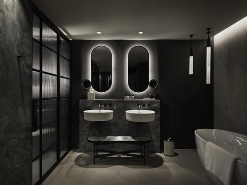 Un baño de Hotel Chadstone Melbourne MGallery Collection