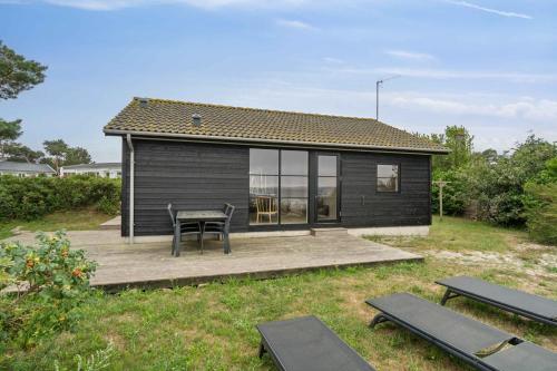 Zahrada ubytování Holiday Home By Balka Beach With Perfect Location