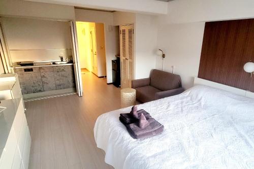 Ocean View! King-size Bed! 2min to the Beach!