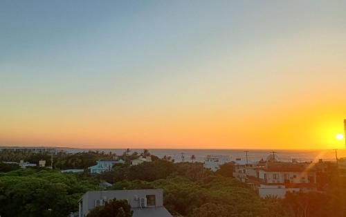 Ocean View! King-size Bed! 2min to the Beach!