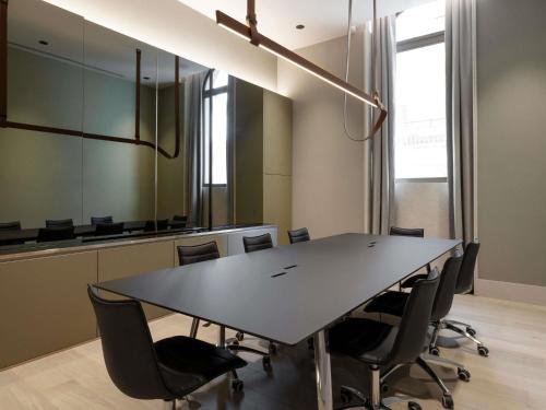 Espace de conférence ou salle de réunion dans l'établissement Palazzo Tirso MGallery Cagliari
