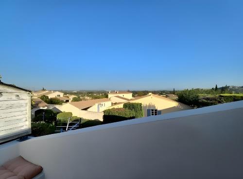 a view from the balcony of a house at Mon Cabanon in Roquemaure