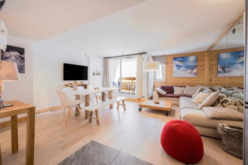 Renovated apartment for 5 - with balcony