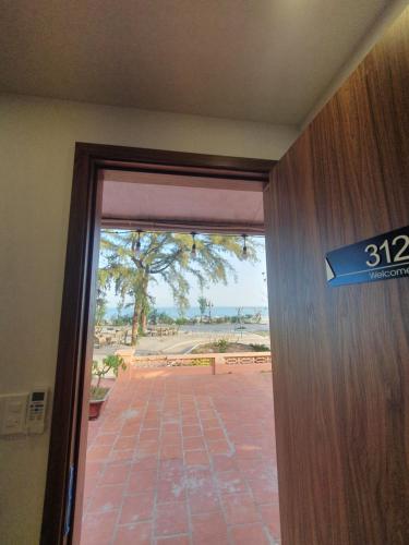 Afbeelding uit fotogalerij van Villa Sea 12 in Ðong Thon