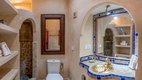 Riad Ghali Hotel & SPAにあるバスルーム
