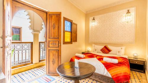 Riad Ghali Hotel & SPAにあるベッド