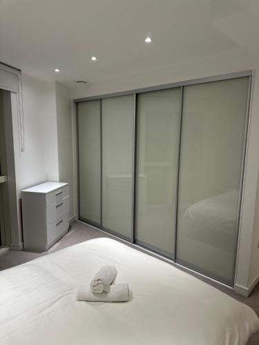 Gallery image of Luxury Apartments Pinnacle Apartments in Croydon