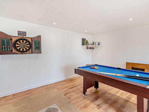 Biliár nebo kulečník v ubytování 3 Bed in Falkirk 96124