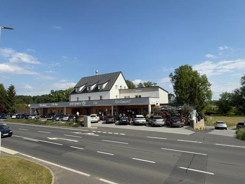 Groß Genuss