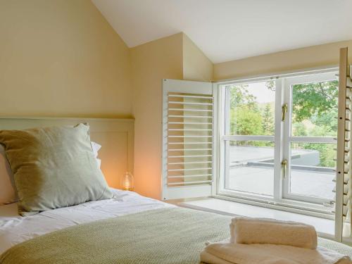 Katil atau katil-katil dalam bilik di 4 Bed in Oswestry 87477