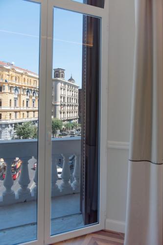 Naples Plaza Duomo Apartment